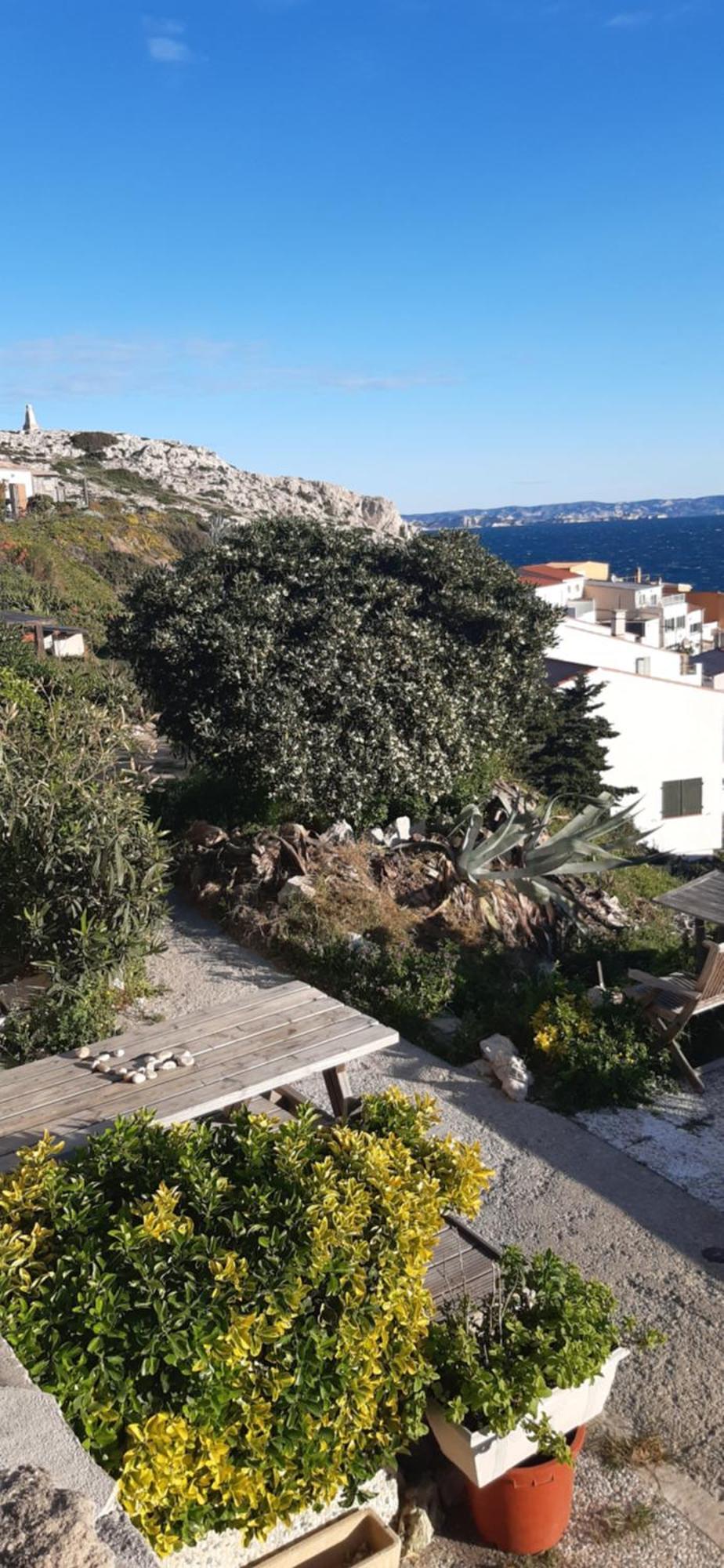 Cabanon Vue Mer Et Calanques Les Goudes Марсилия Екстериор снимка